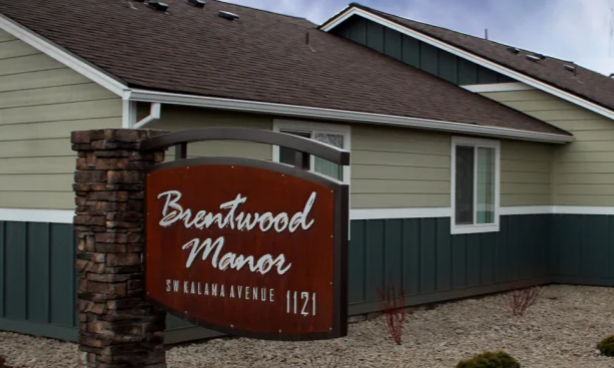Brentwood Manor