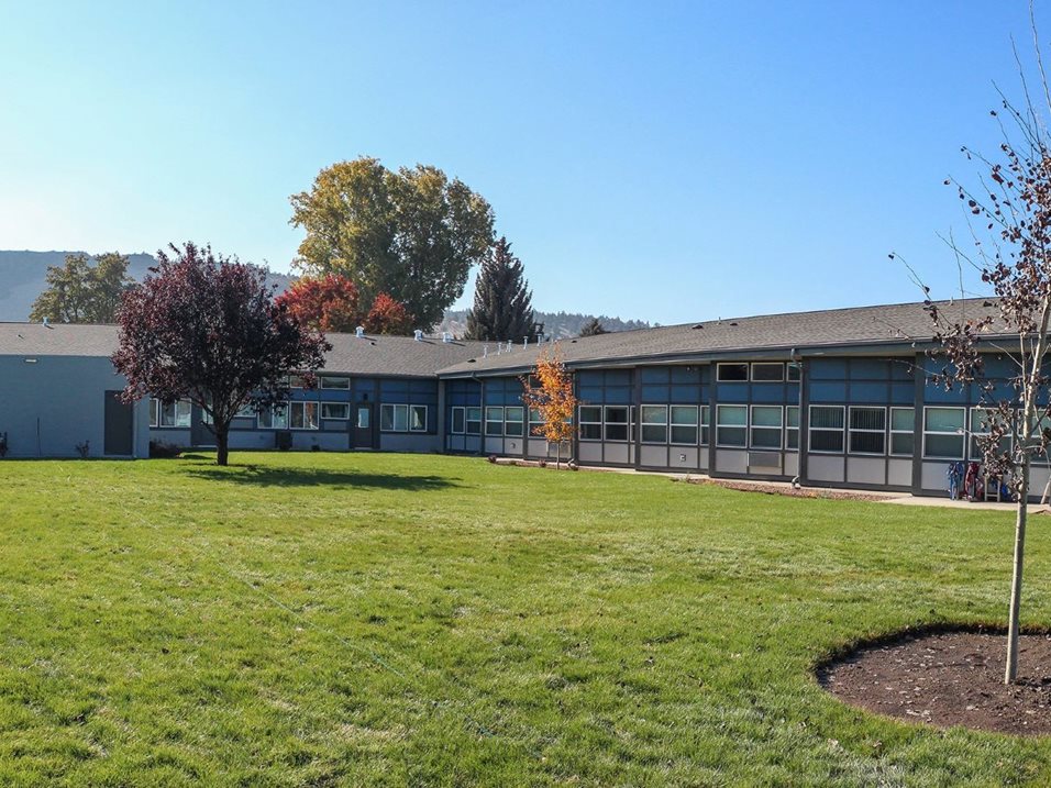 Ochoco School Housing photo 3
