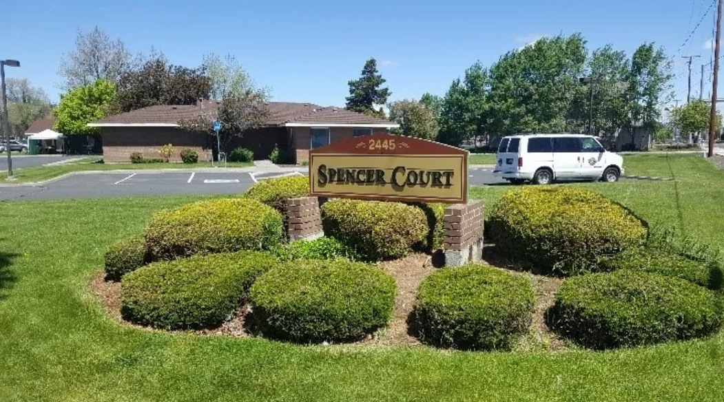 Spencer Court photo 5